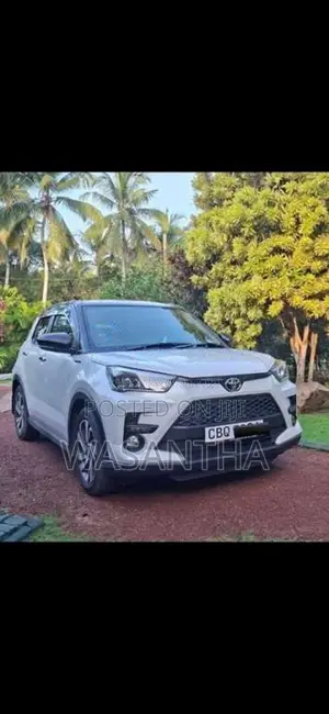 Toyota Raize 2025 SUV (Used)