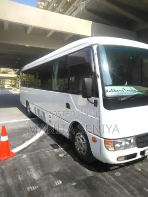 Mitsubishi Fuso Rosa 2014 Bus (Used)