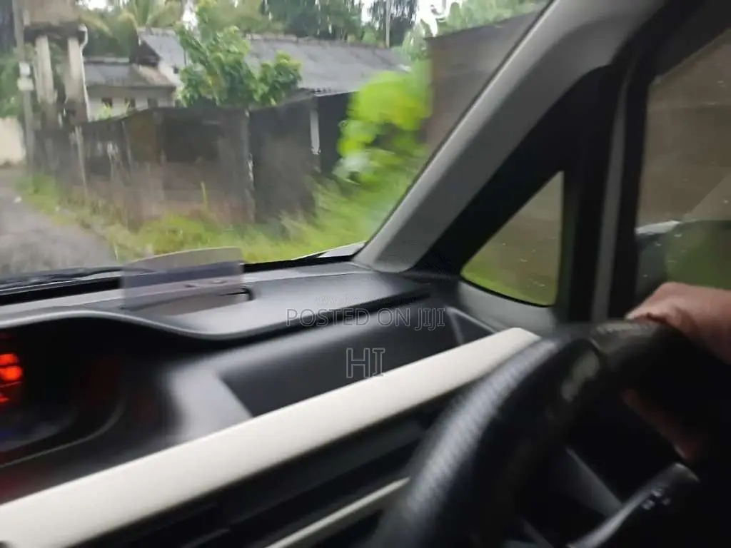 Suzuki Wagon R FZ Safety PREMIUM 2018 Car (Used)