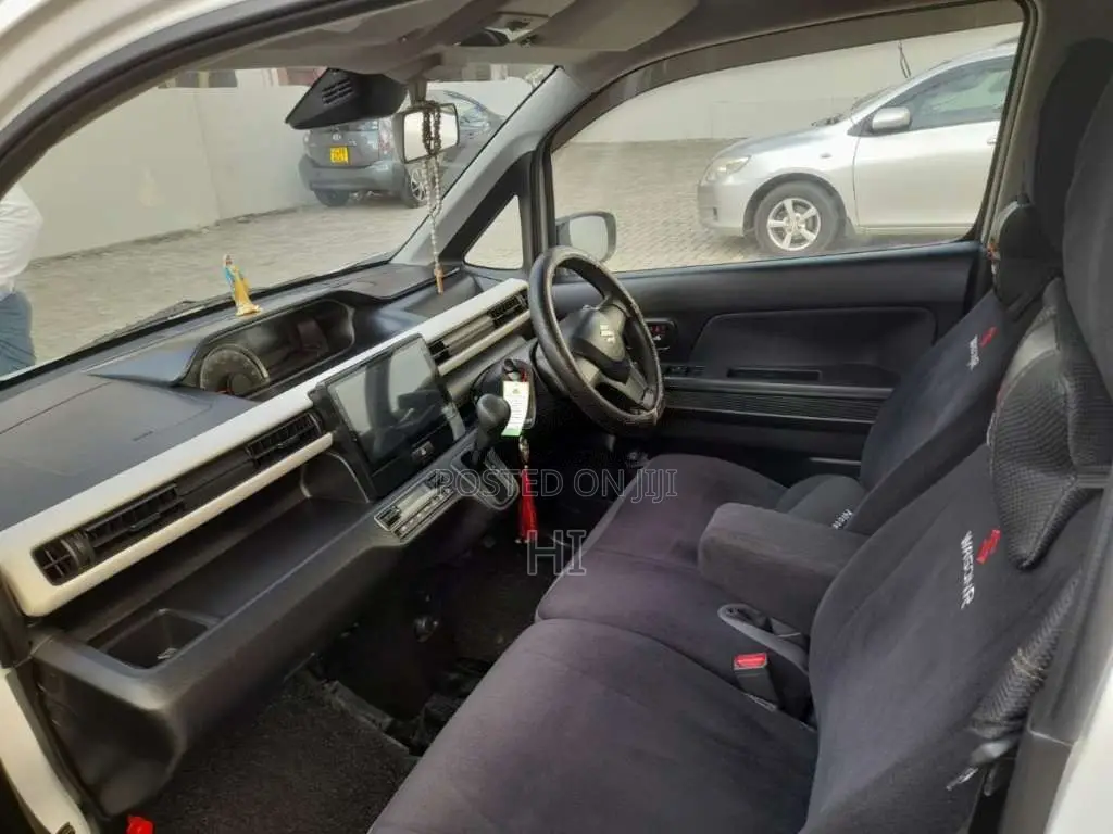 Suzuki Wagon R FZ Safety PREMIUM 2018 Car (Used)
