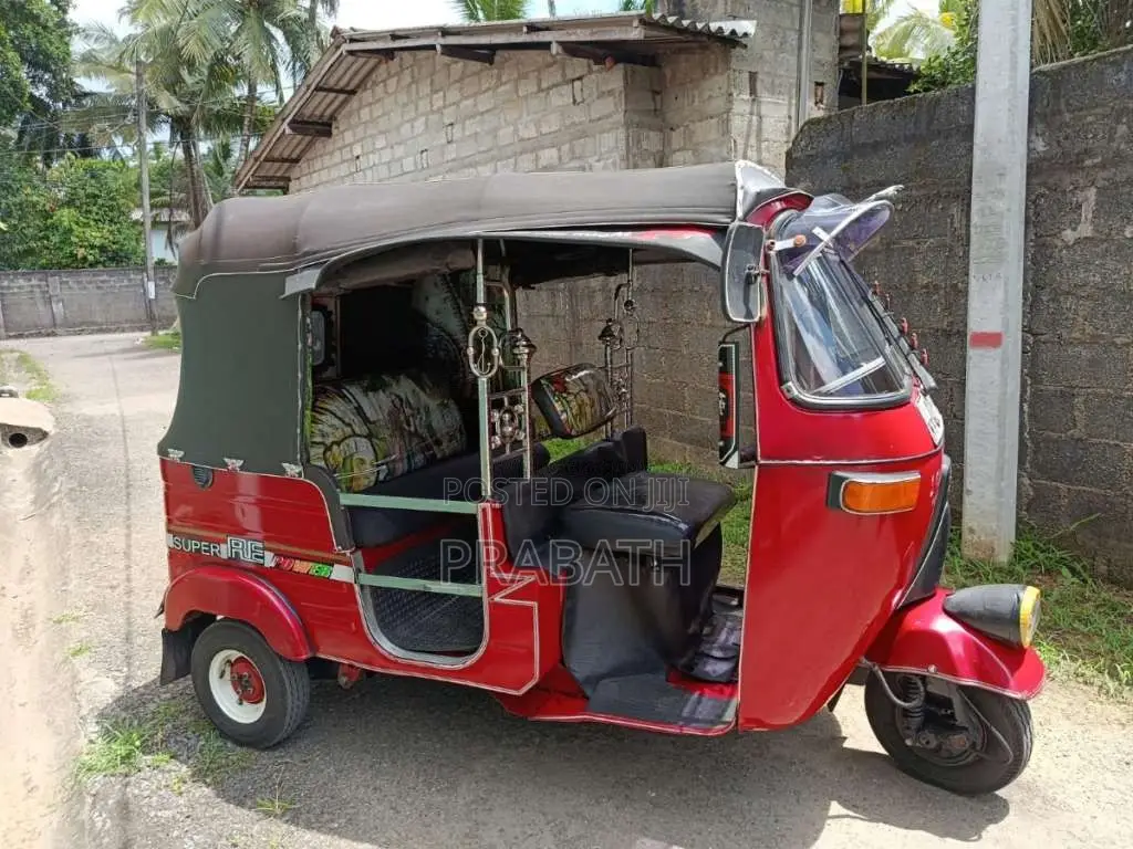 Bajaj 2 Stroke 2006 Three Wheel (Used)
