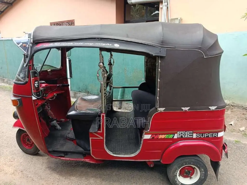 Bajaj 2 Stroke 2006 Three Wheel (Used)