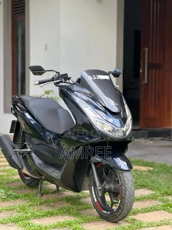 Honda Pcx 160 2024 Motorbike (Used)