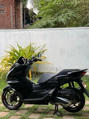 Honda Pcx 160 2024 Motorbike (Used)