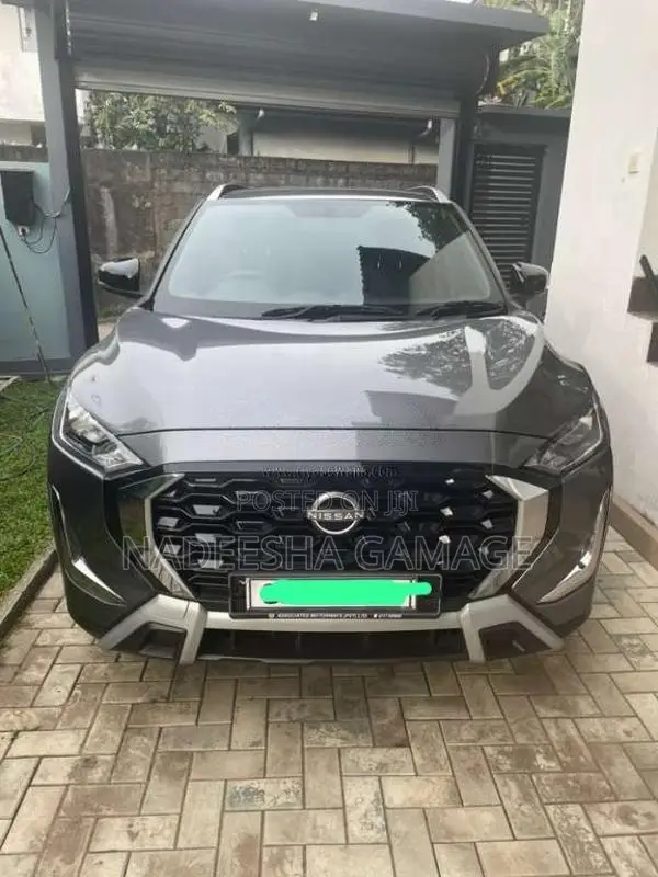 Nissan Magnite 2025 SUV (Used)