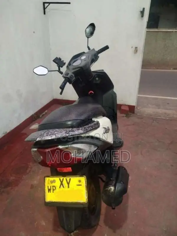 Honda Dio 2013 Motorbike (Used)