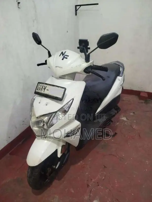 Honda Dio 2013 Motorbike (Used)