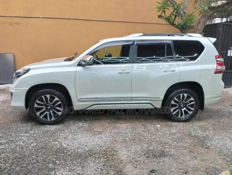 Toyota Land Cruiser Prado G Frontier 2017 SUV (Used)