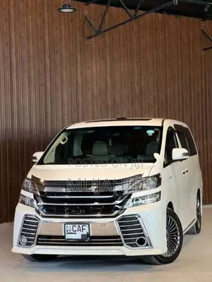 Toyota Vellfire 2013 Van (Used)