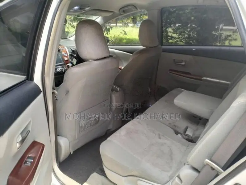 Toyota Prius CX Alpha S Tutoring 2012 Car (Used)