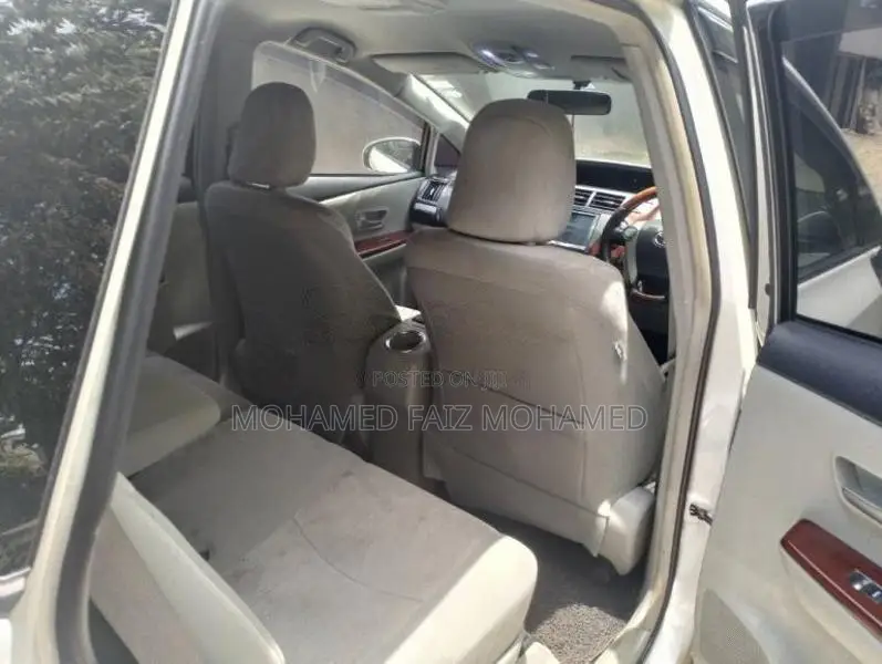 Toyota Prius CX Alpha S Tutoring 2012 Car (Used)