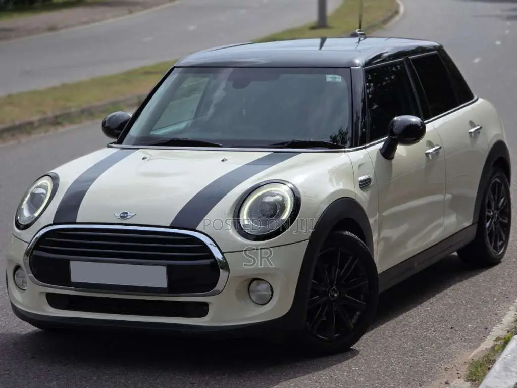 BMW Mini Cooper S 2017 Car (Used)