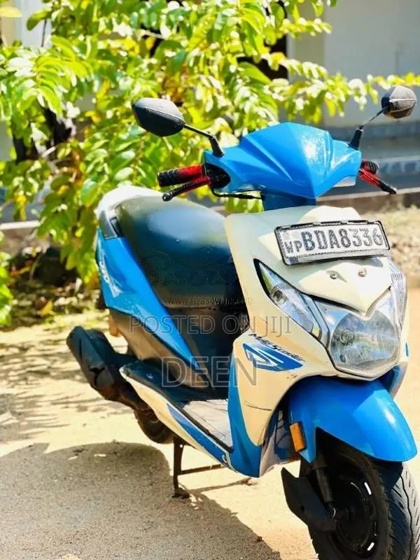 Honda Dio 2015 Motorbike (Used)