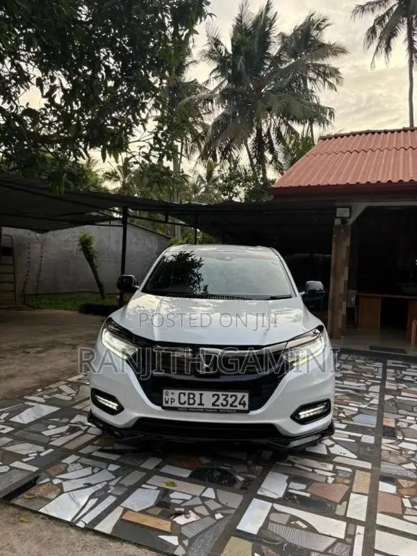 Honda Vezel Rs Sensing Led 2019 SUV (Used)
