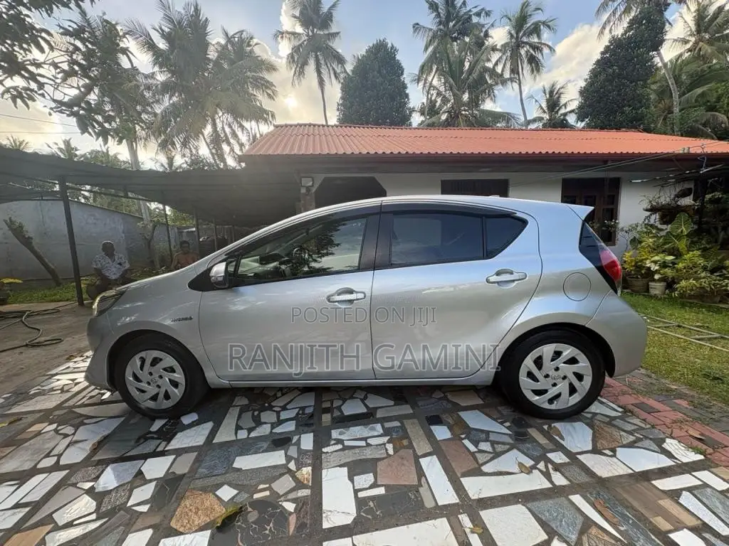 Toyota Aqua Eagle Eye 2017 Car (Used)