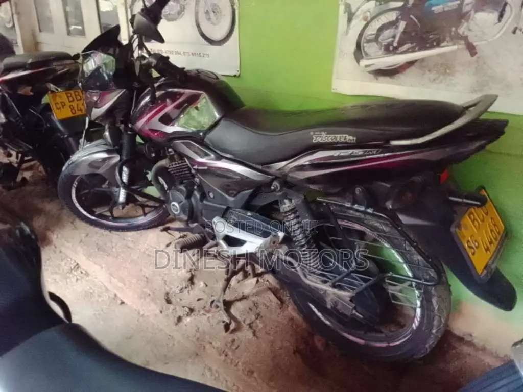 Bajaj Discover 2015 Motorbike (Used)