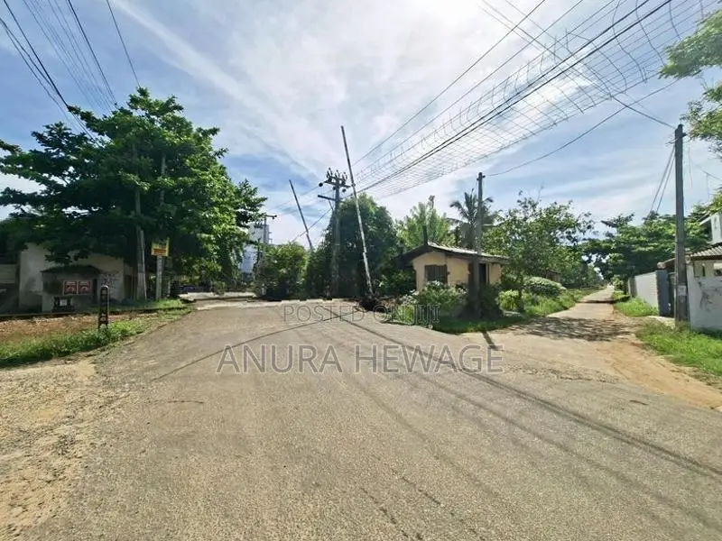 Hikkaduwa Land for Sale in Tourism Zone Hikkaduwa. (ID : HKKD001)