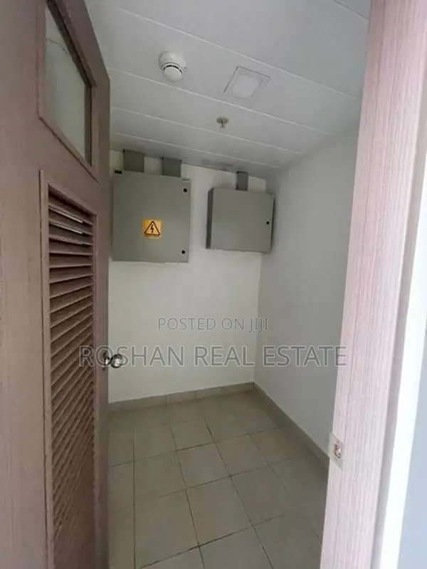 LUXURY SEMI FURNISHED APARTMENT FOR SALE RAJAGIRIYA CHI2615