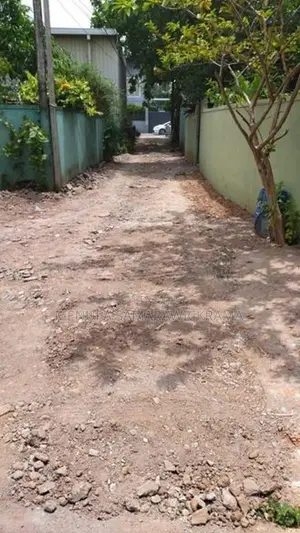 Valuable 18 Perch Land For Sale – Old Kesbewa Road, Nugegoda
