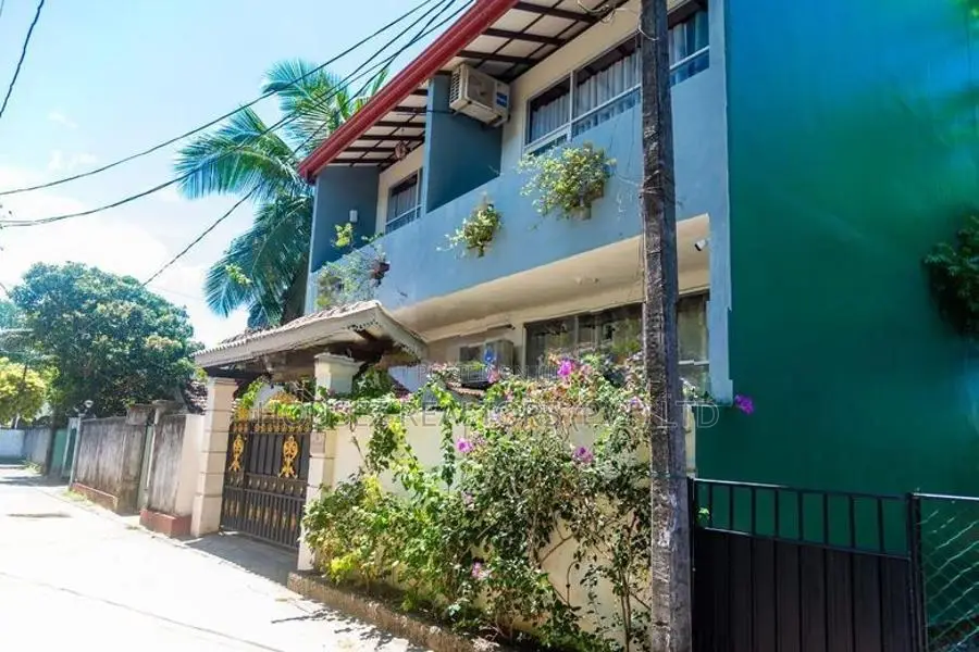 Luxury House for Sale – Ahungalla