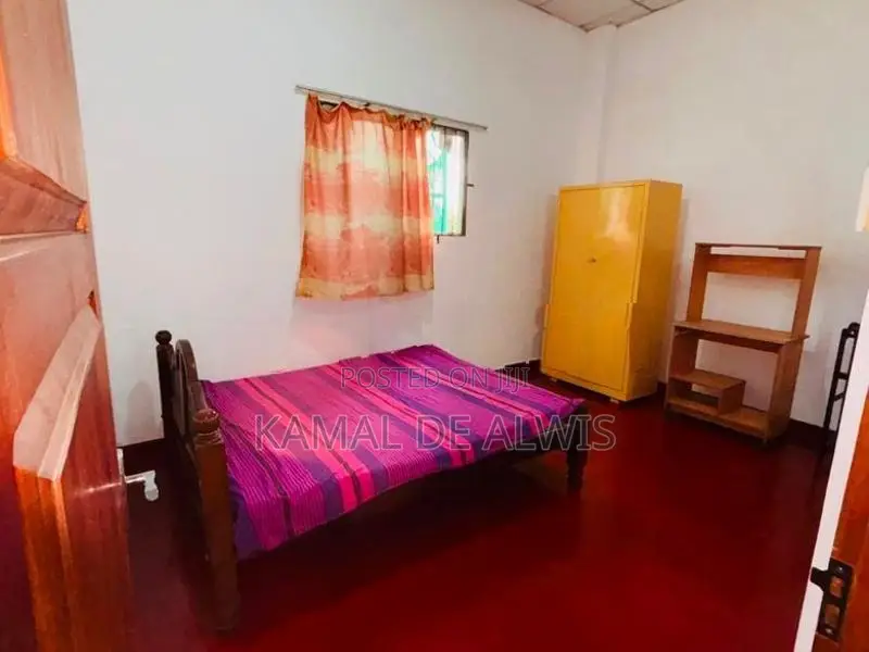 Dehiwala Fully Furnish Annex (Near Junction)