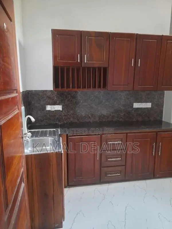 Dehiwala Fully Furnish Annex (Near Junction)