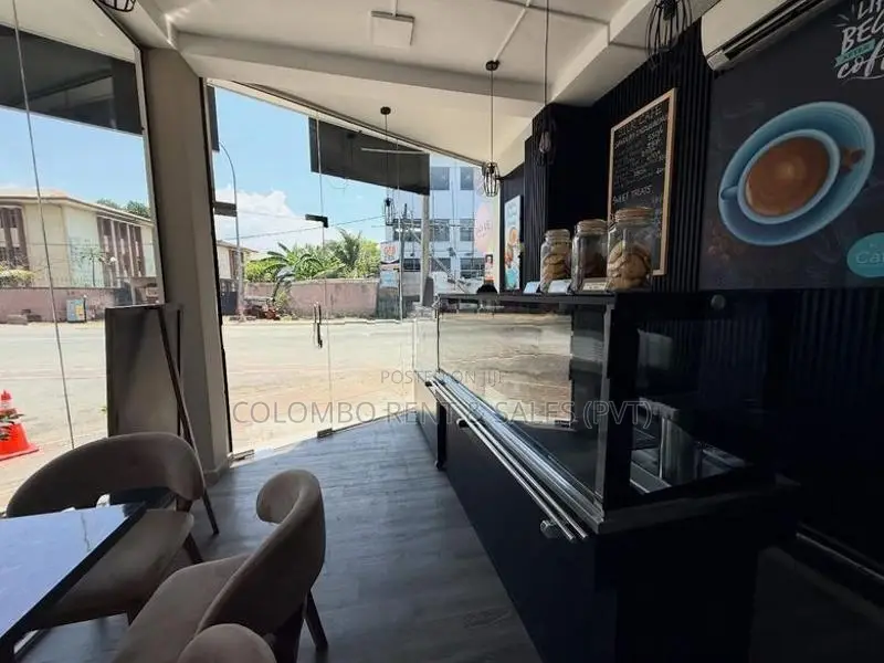 Fully Furnished Cafe for Rent at Colombo 5