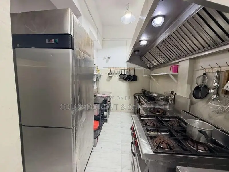 Fully Furnished Cafe for Rent at Colombo 5