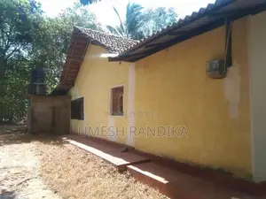Land With House For Sale - Thalawa In Talawa