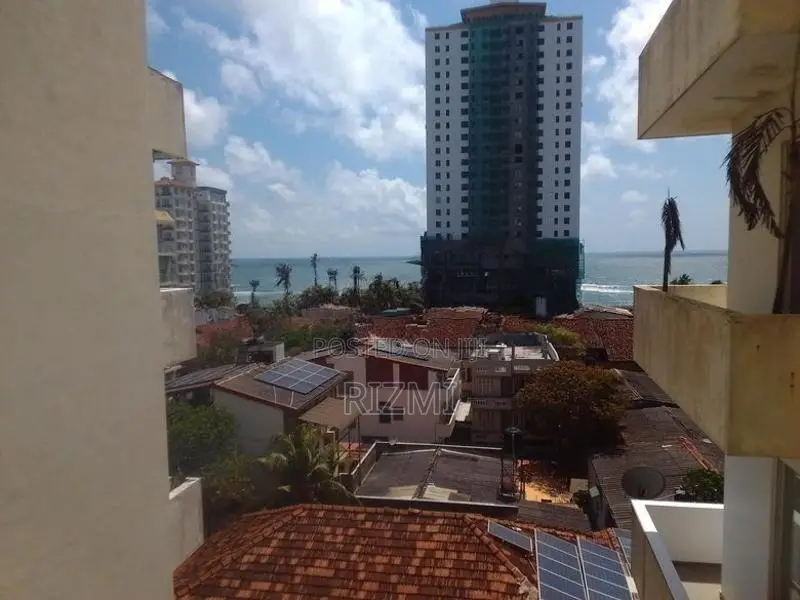 5th Floor Direct Sea View 3BR apartment for Rent in Colombo 6