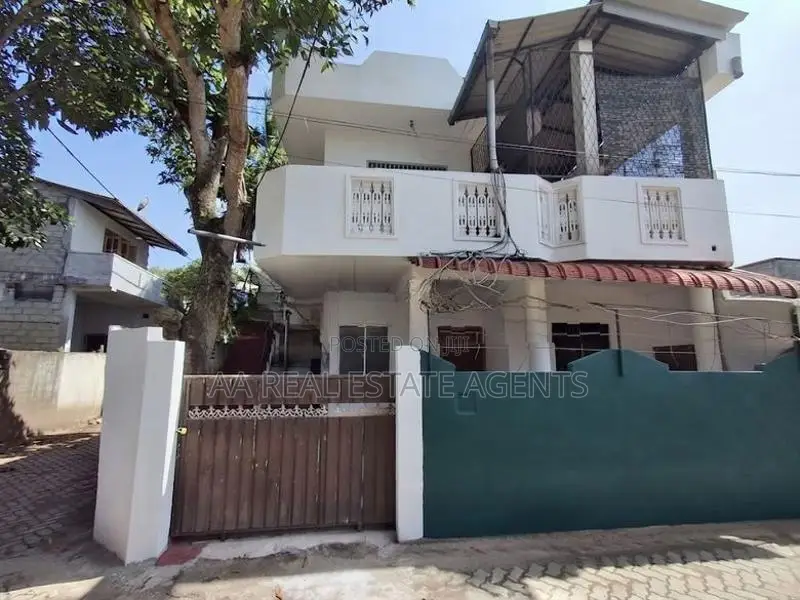 Single Storey House for Sale in Wellampitiya