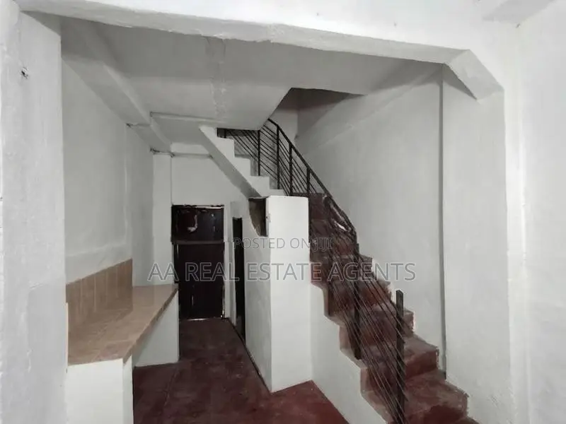 Single Storey House for Sale in Wellampitiya