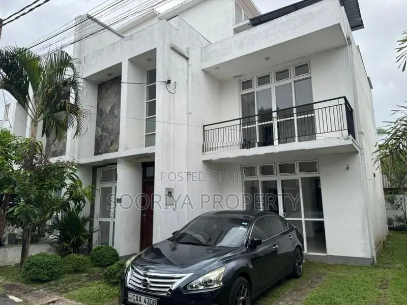 Getad Community Luxury House for Sale in Piliyandala