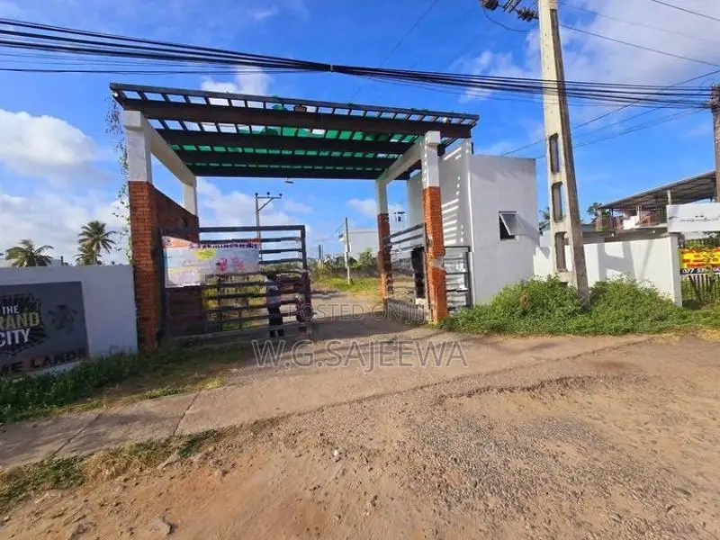 10perch land for sale kadirana grand city