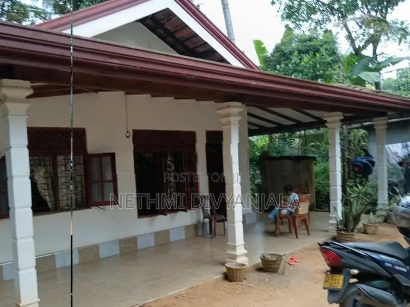 House For Sale In Kirillawala Kadawatha