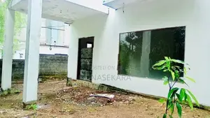 House for sale - Ganemulla