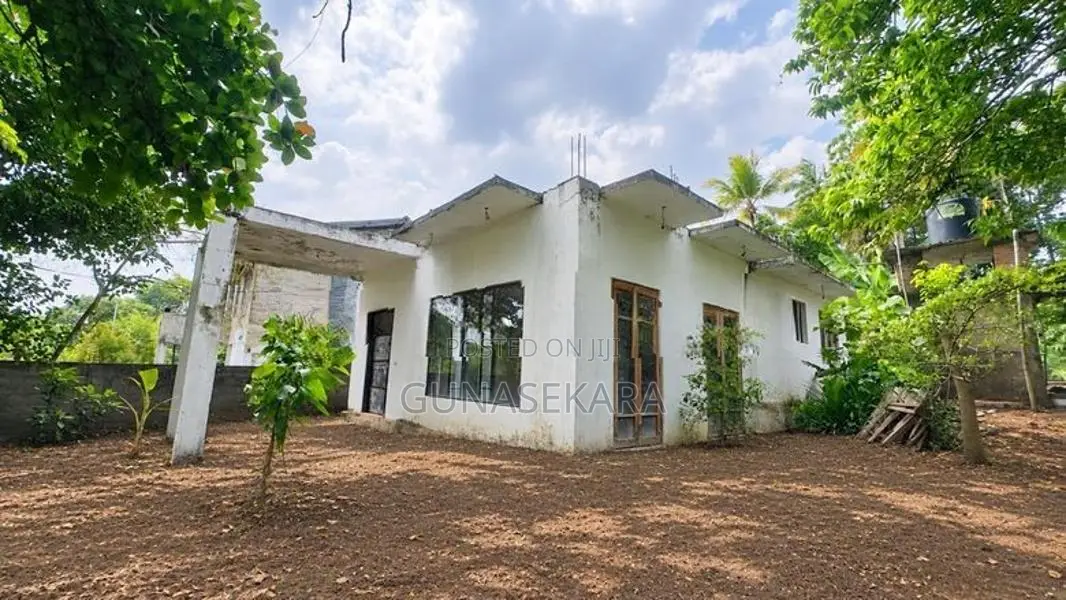 House for sale - Ganemulla