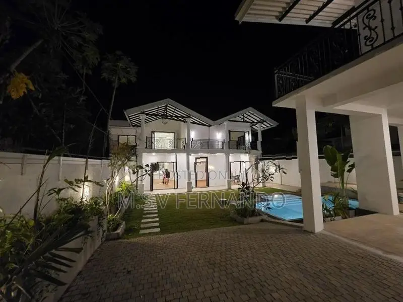 Luxury House For Sale with Private Swimming Pool Garden in Kandana
