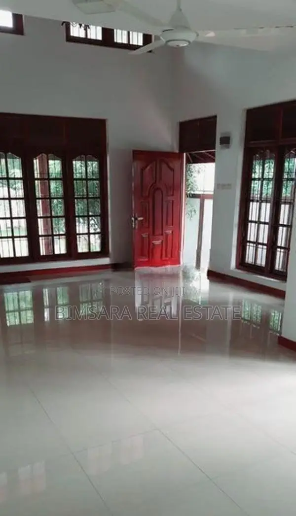 4BR House for Sale in Subasadaka Mawatha, Pitakotte | SH15086