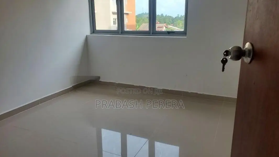 3 Bed 2 Bathrooms Apartment for Sale in Kahathuduwa.