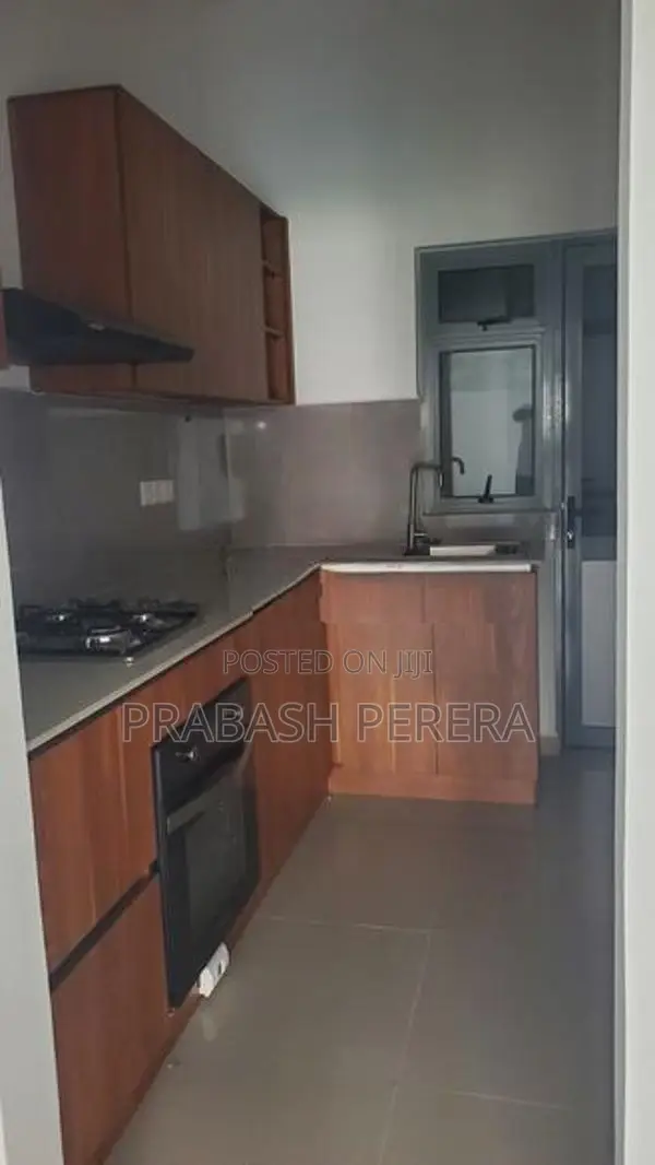 3 Bed 2 Bathrooms Apartment for Sale in Kahathuduwa.