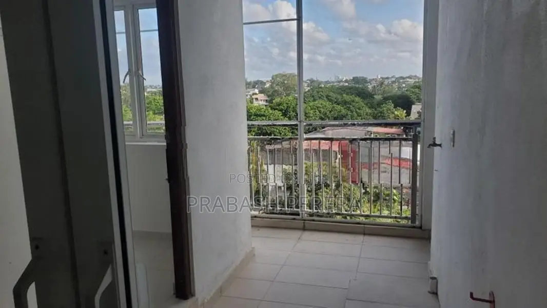 3 Bed Furnished Apartment for Sale in Battaramulla