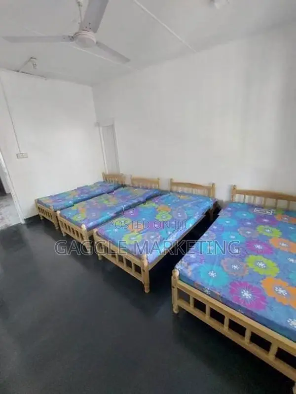 Shearing men's hostel -Narahenpita