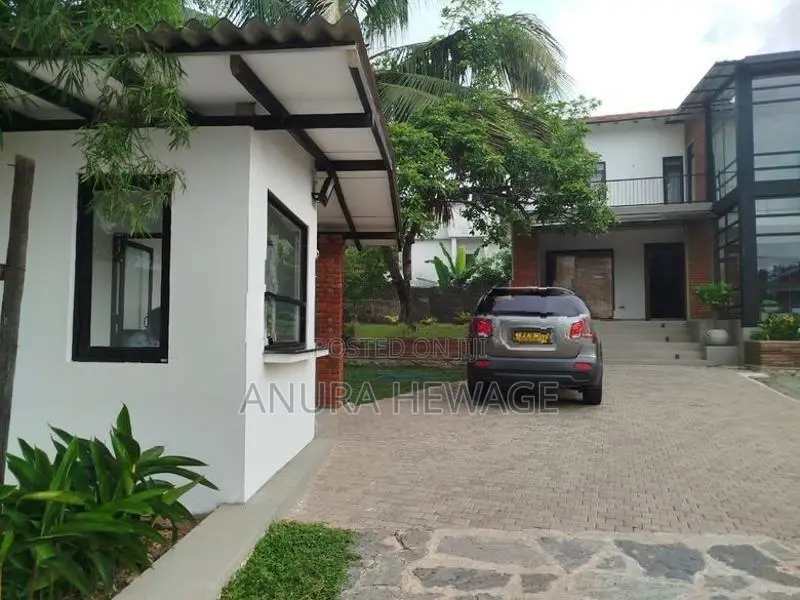 Modern Looking Office Building for Sale in Ja Ela. (JEOB001)