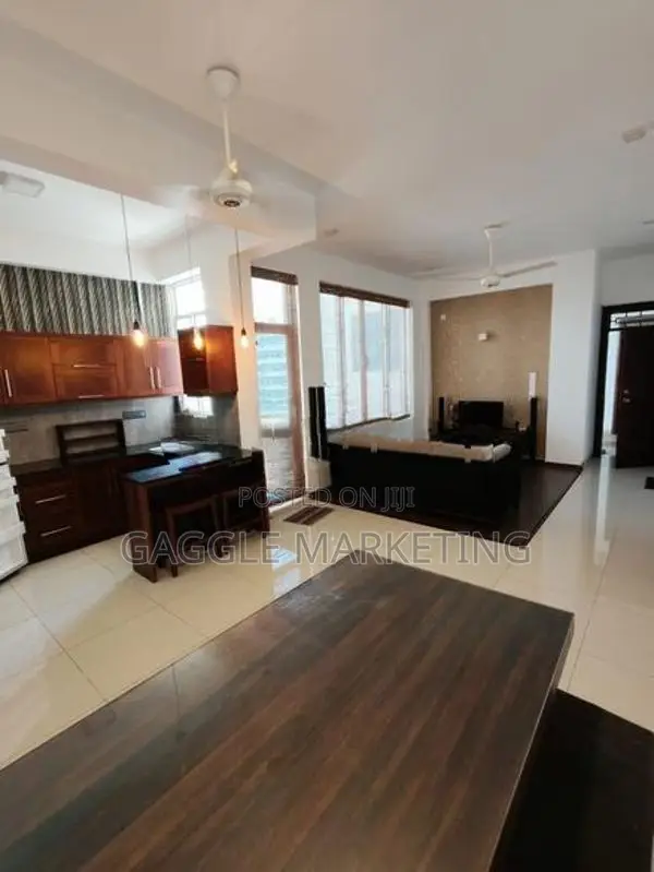 Fully Furnished Solid Apartment for Rent Mount Lavinia.