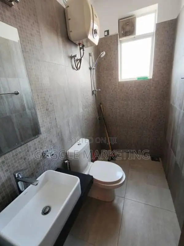 Fully Furnished Solid Apartment for Rent Mount Lavinia.