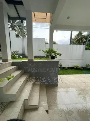 Malabe Modern Luxury House For sale