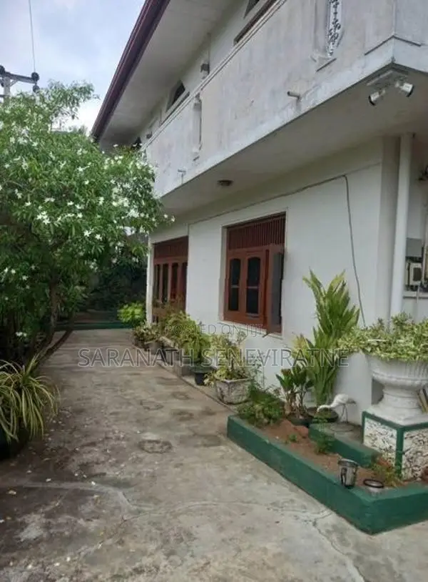 House for Sale in Moratuwa CASH ONLY