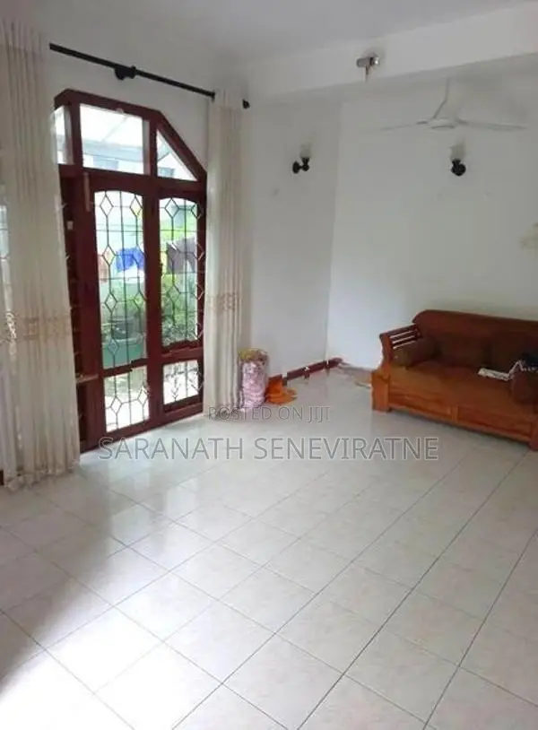 House for Sale in Moratuwa CASH ONLY
