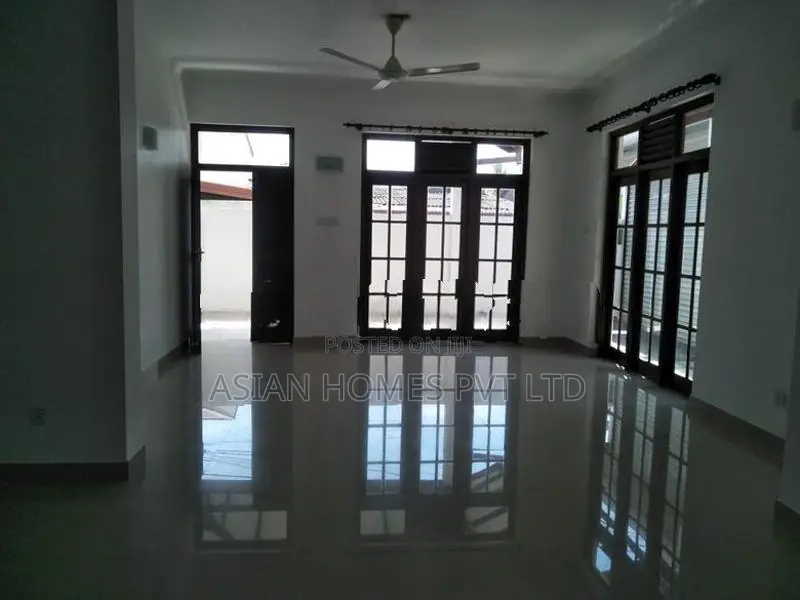 8 P Single Storied House with Annex for Sale Dehiwala Athidiya